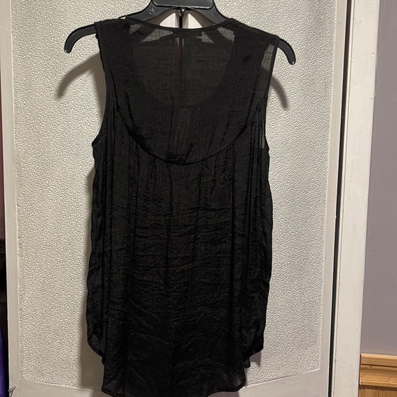 Spense sleeveless top - Picture 2 of 8